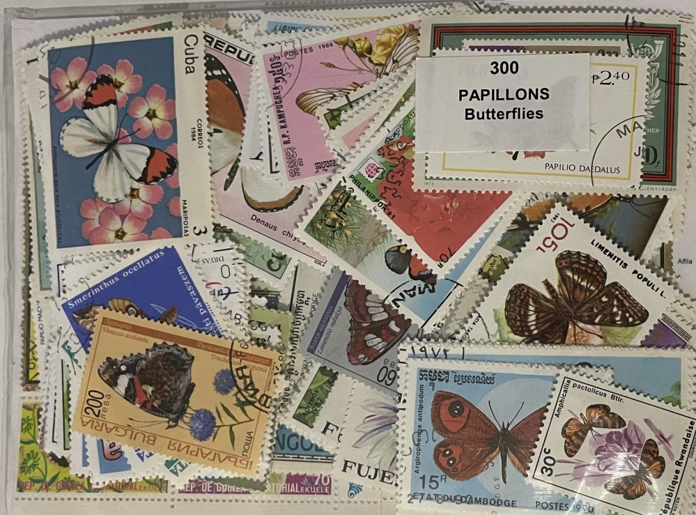 Balíček známek , Motýli - 300 ks