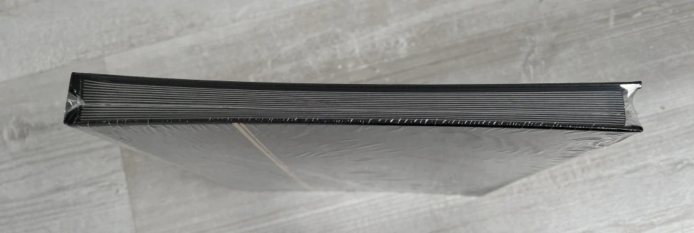 Zásobník Leuchtturm - A4/32, nevatované desky BASIC - černá