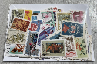 Balíček známek , Vietnam - 200 ks